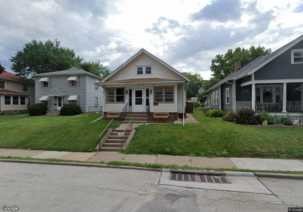 2127 Leclaire St, Davenport, IA 52803 - photo 1