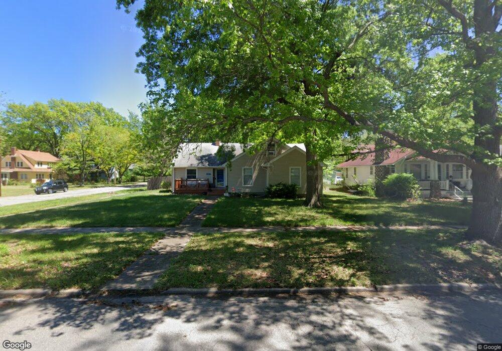 1500 SW MacVicar Ave, Topeka, KS 66604 - photo 1
