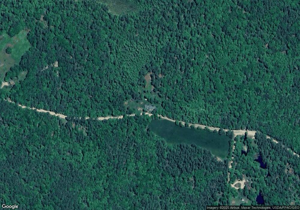 219 Barn Door Gap Rd, Strafford, NH 03884 - photo 1