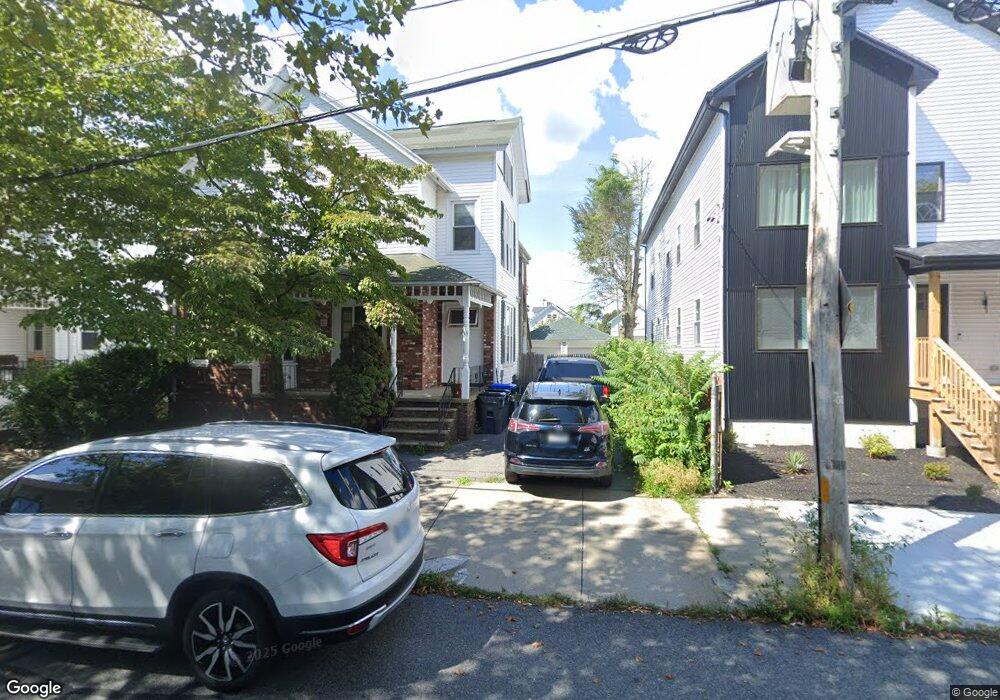 15 Roanoke St unit 2, Providence, RI 02908 - photo 1