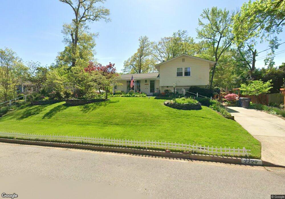 2229 William And Mary Dr, Alexandria, VA 22308 - photo 1