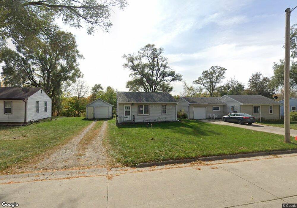 2201 S 8th Ave E, Newton, IA 50208 - photo 1