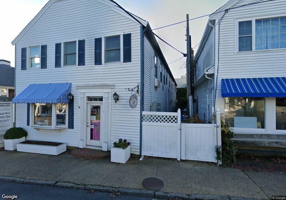 8 Union St unit B, Vineyard Haven, MA 02568 - photo 1