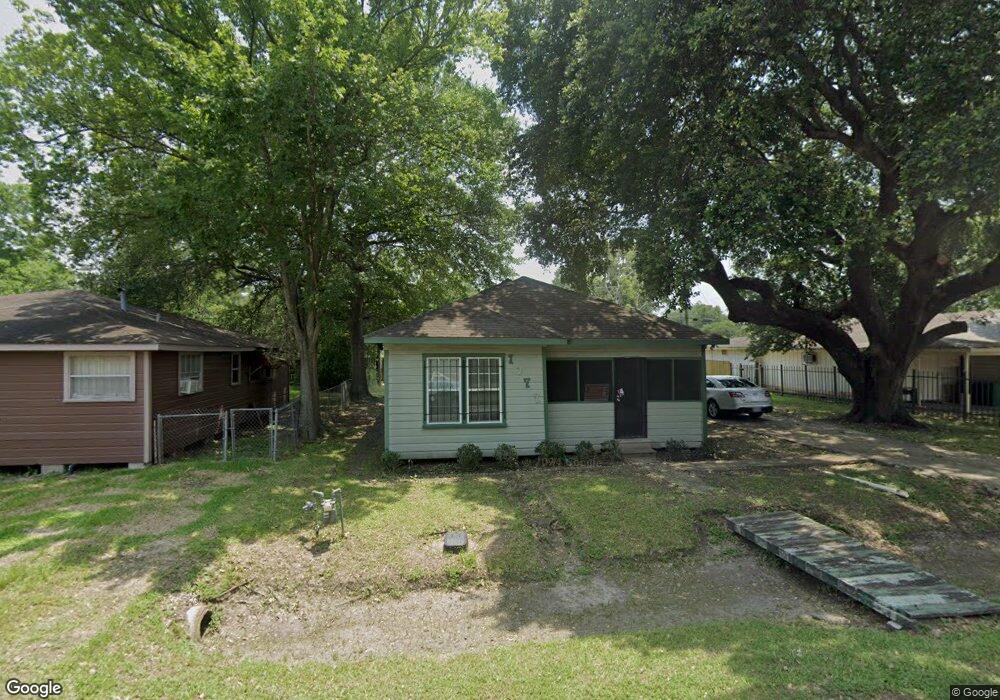 1077 Saint Clair St, Houston, TX 77088 - photo 1