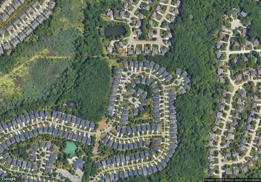 3957 Hillsdale Dr, Auburn Hills, MI 48326 - photo 1