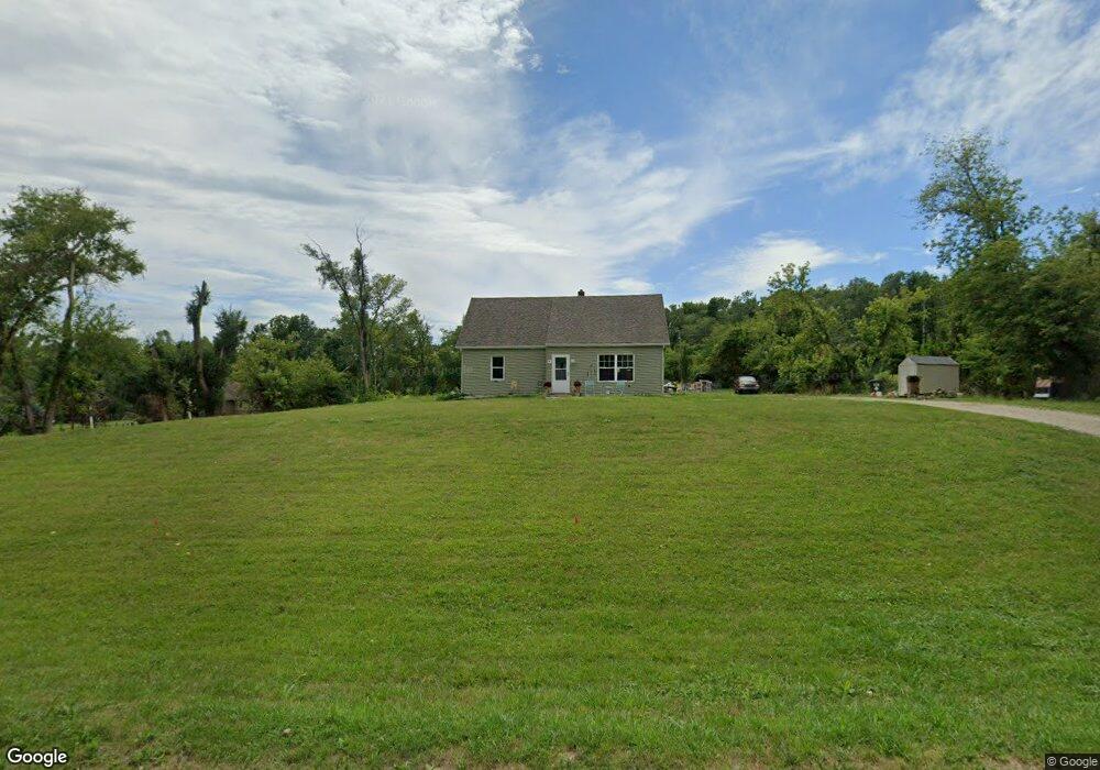 5603 Wilder Dr SE, Cedar Rapids, IA 52403 - photo 1