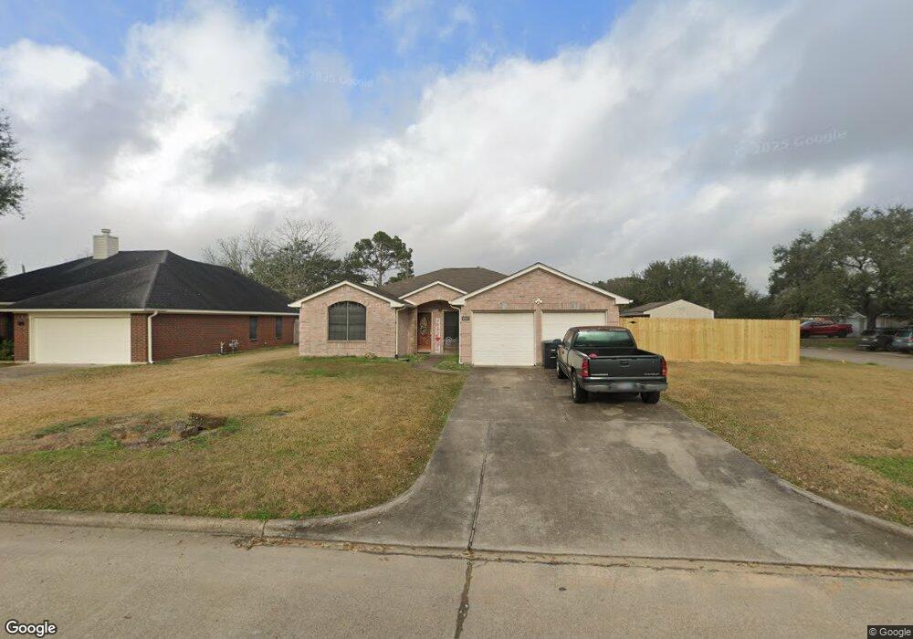 1015 Frances Dr, Alvin, TX 77511 - photo 1