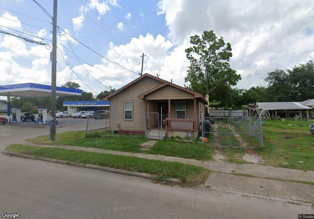 4111 Collingsworth St, Houston, TX 77026 - photo 1