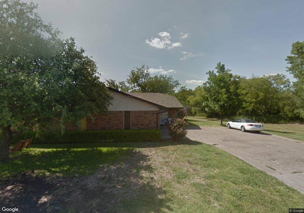 1604 Westridge Dr unit 1606, Cleburne, TX 76033 - photo 1