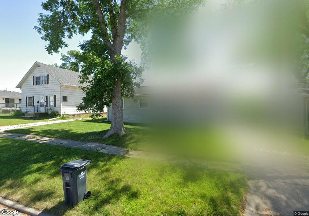 4500 Rushmore Dr NE, Cedar Rapids, IA 52402 - photo 1