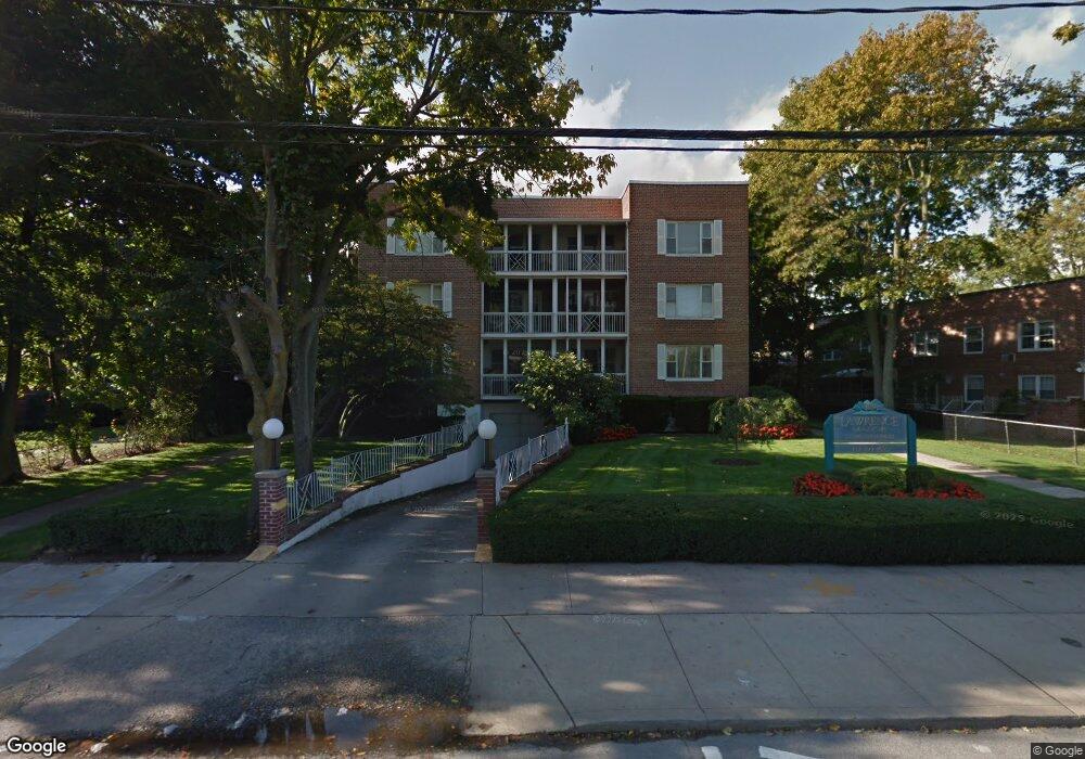 240 Central Ave unit 1J, Lawrence, NY 11559 - photo 1