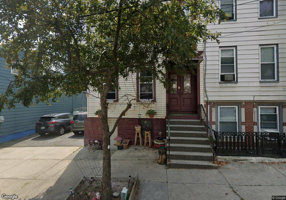 204 Myrtle Ave, Albany, NY 12202 - photo 1