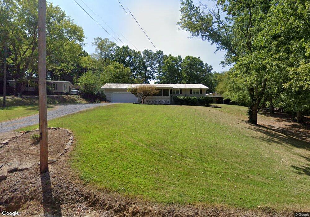 304 Brooker Dr, Dalton, GA 30721 - photo 1