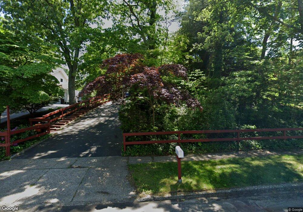 24 Cardinal Ln, Hauppauge, NY 11788 - photo 1