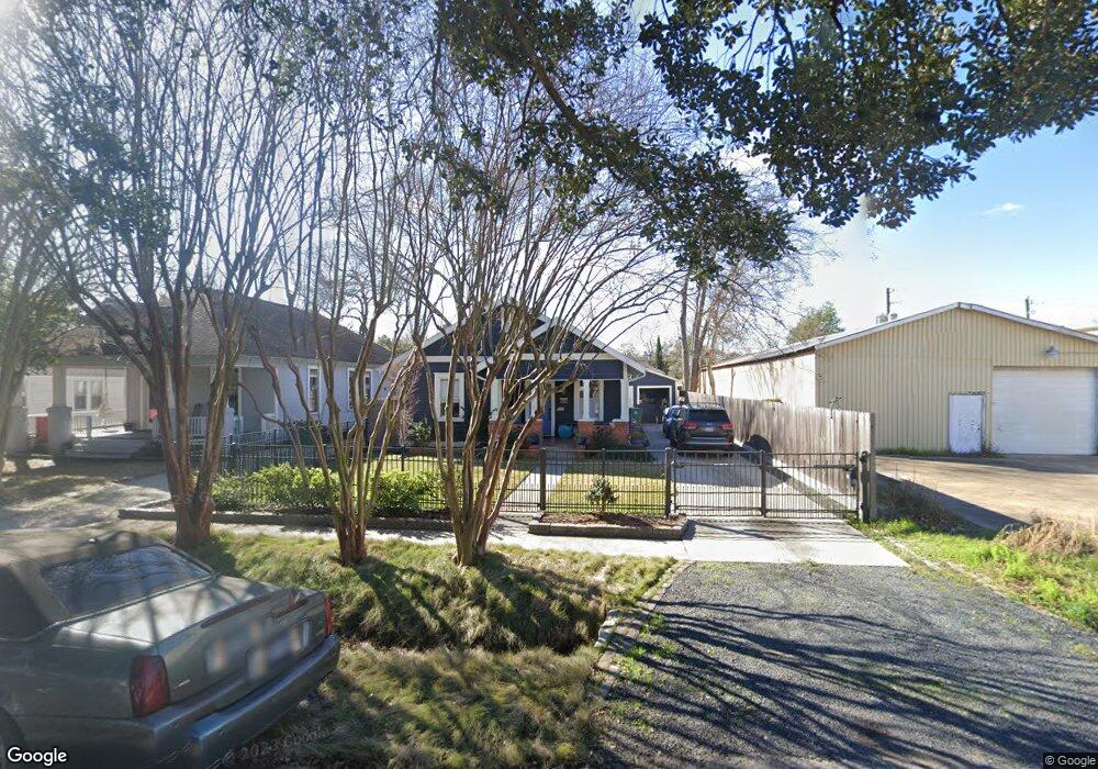 1915 Oxford St, Houston, TX 77008 - photo 1