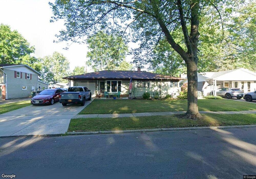 1338 Greenbrier Ln, North Tonawanda, NY 14120 - photo 1