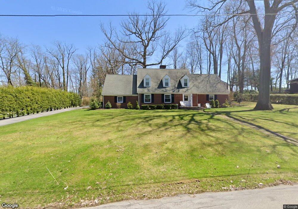 543 Elknud Ln, Johnstown, PA 15905 - photo 1