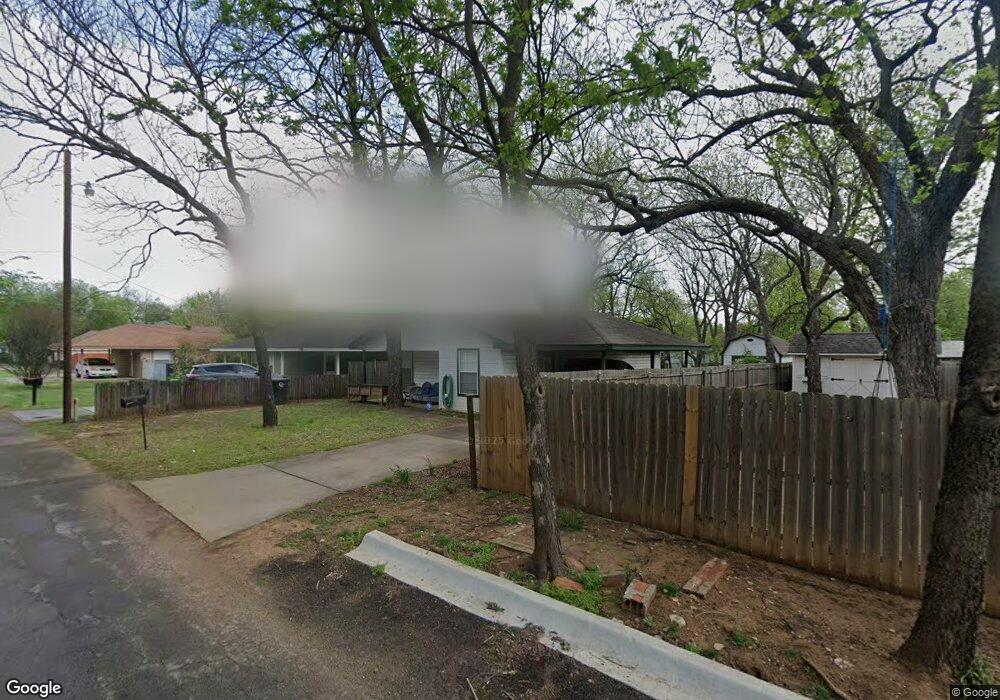 206 N Holloway St, Cleburne, TX 76033 - photo 1