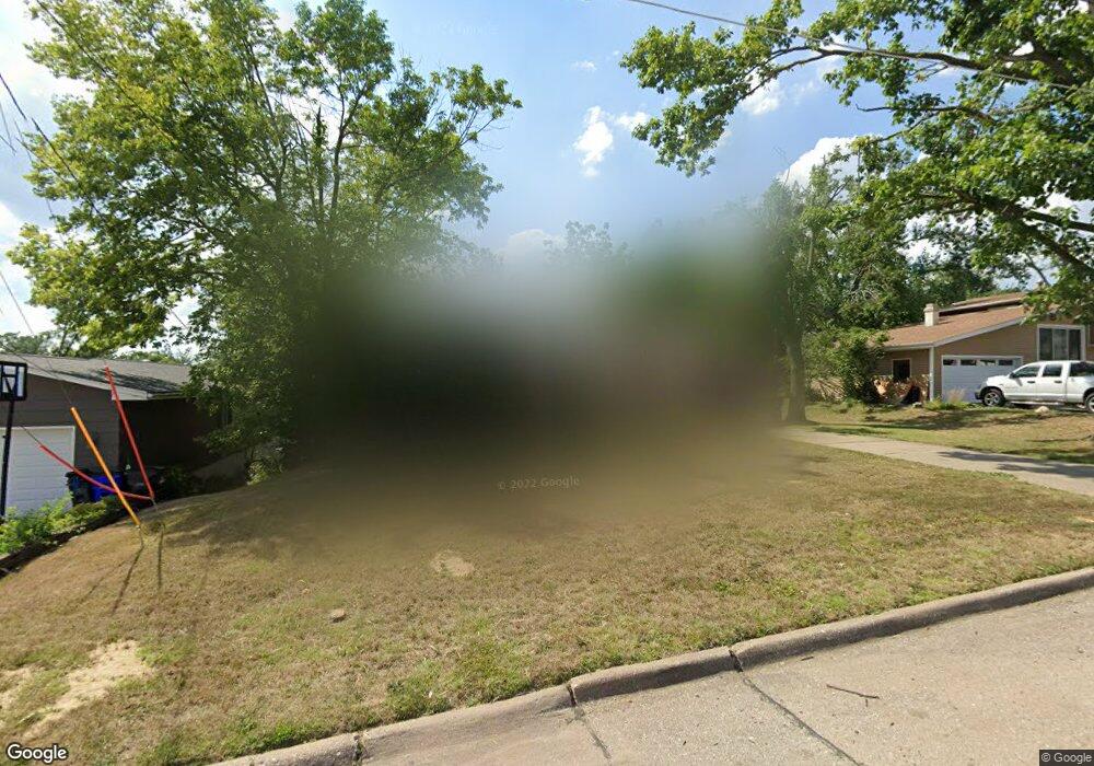 345 30th St SE, Cedar Rapids, IA 52403 - photo 1