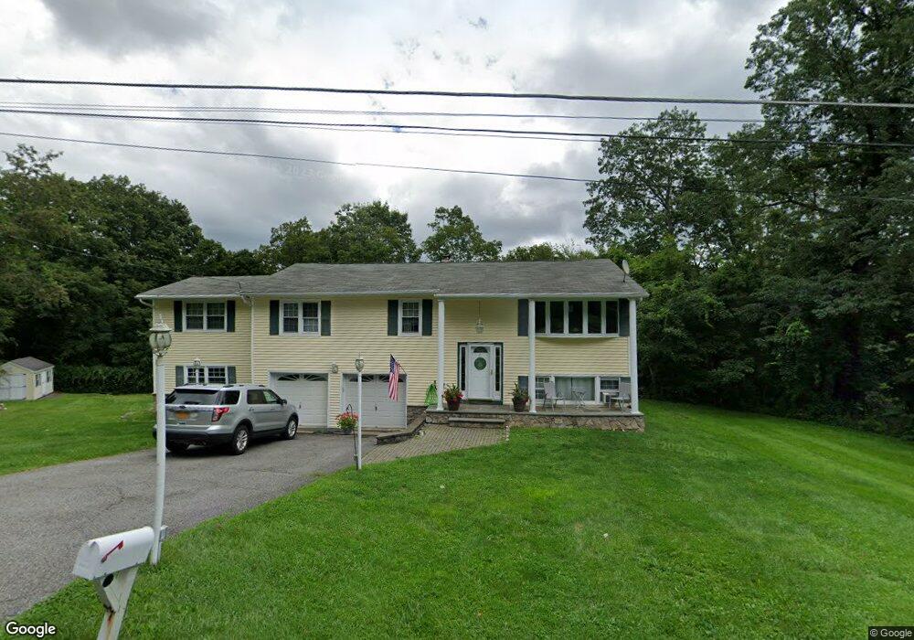 28 Kentwood Dr, Carmel, NY 10512 - photo 1