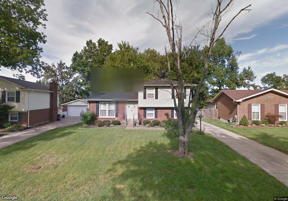 8000 Cortland Dr, Louisville, KY 40228 - photo 1