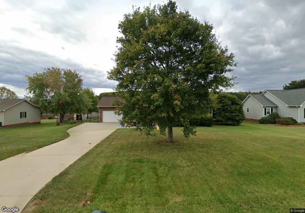 126 Ridgeview Rd, Statesville, NC 28625 - photo 1