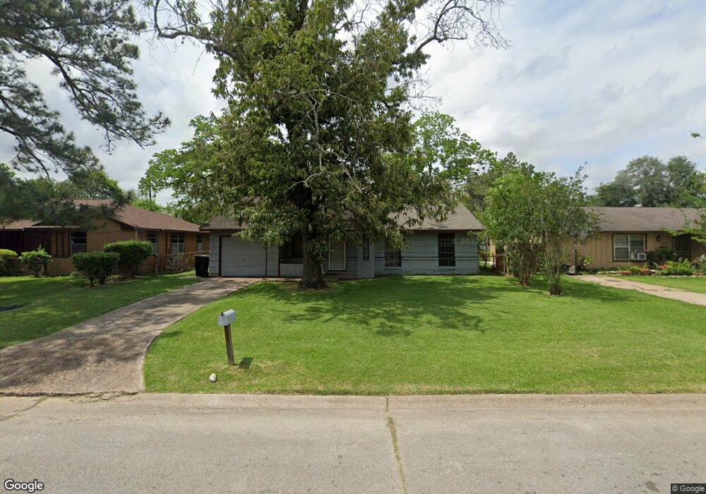 7215 Lakewood Dr, Houston, TX 77016 - photo 1