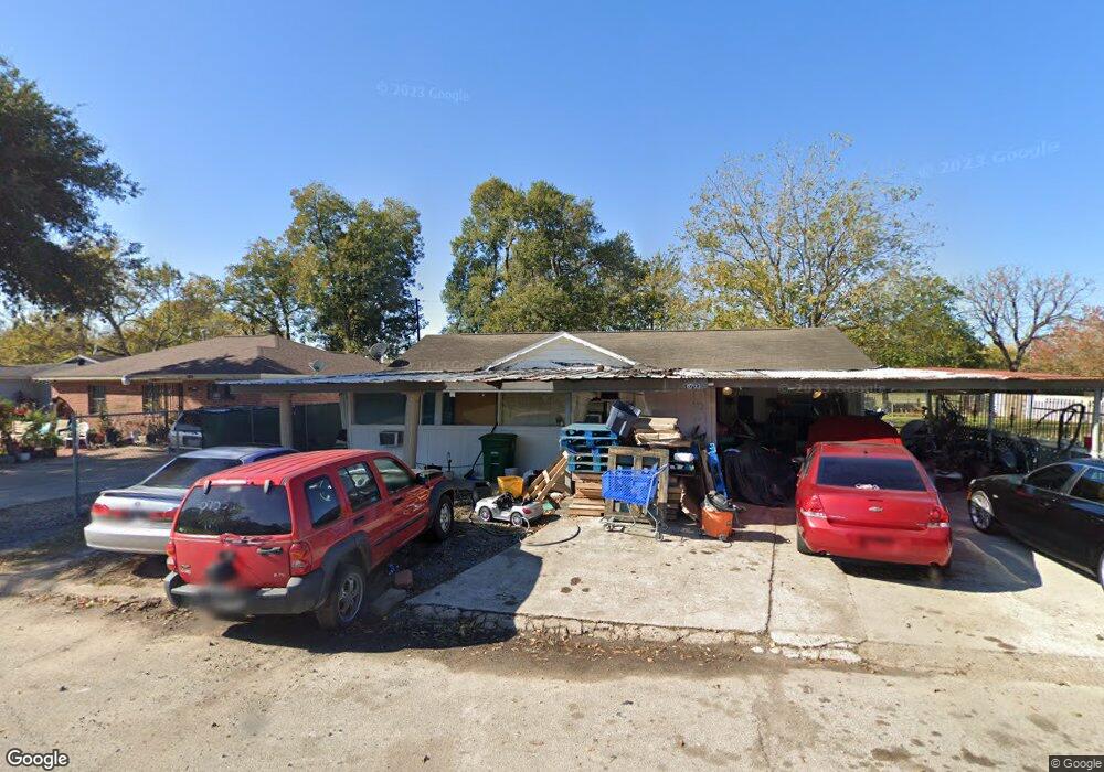 10703 Royal Pine Dr, Houston, TX 77093 - photo 1