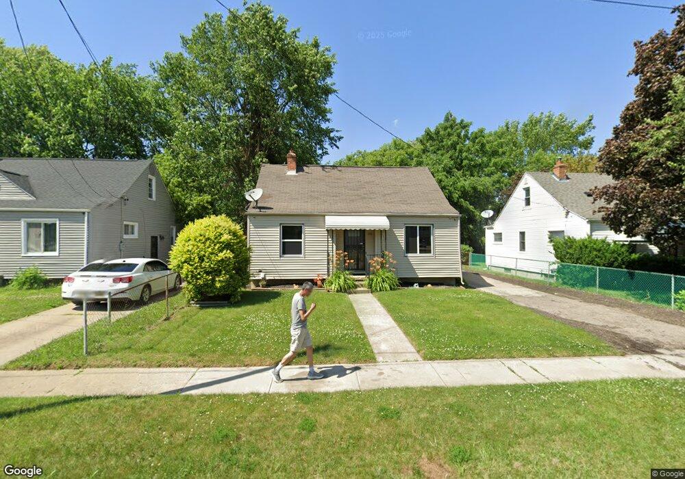 842 W Hemphill Rd, Flint, MI 48507 - photo 1