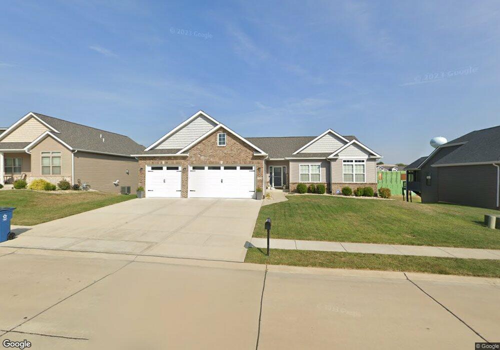 1828 Crimson Oak Dr, Maryville, IL 62062 - photo 1