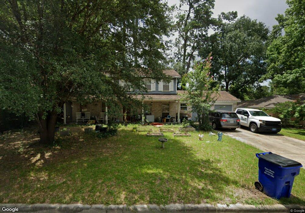 10228 Woodhollow Dr, Conroe, TX 77385 - photo 1