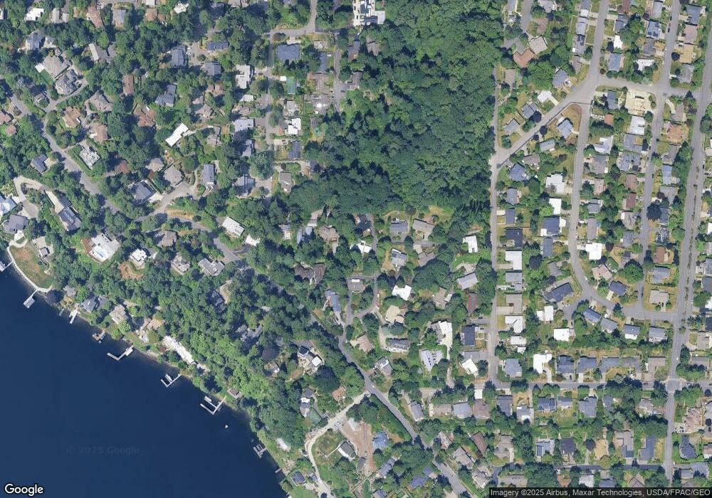 3864 W Mercer Way, Mercer Island, WA 98040 - photo 1