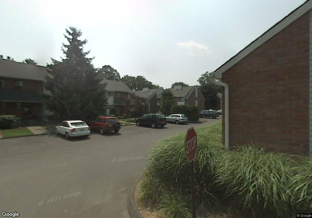 49 Danforth Ln, West Hartford, CT 06110 - photo 1