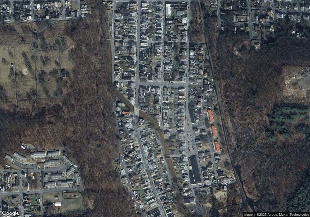 230 S Franklin St, Shamokin, PA 17872 - photo 1