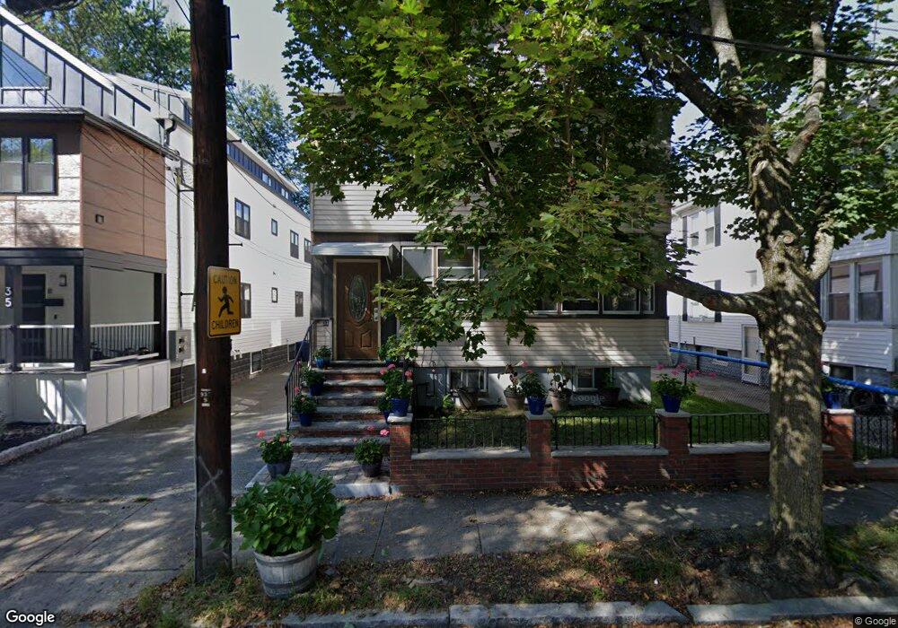 31 Lafayette St unit 33, Arlington, MA 02474 - photo 1