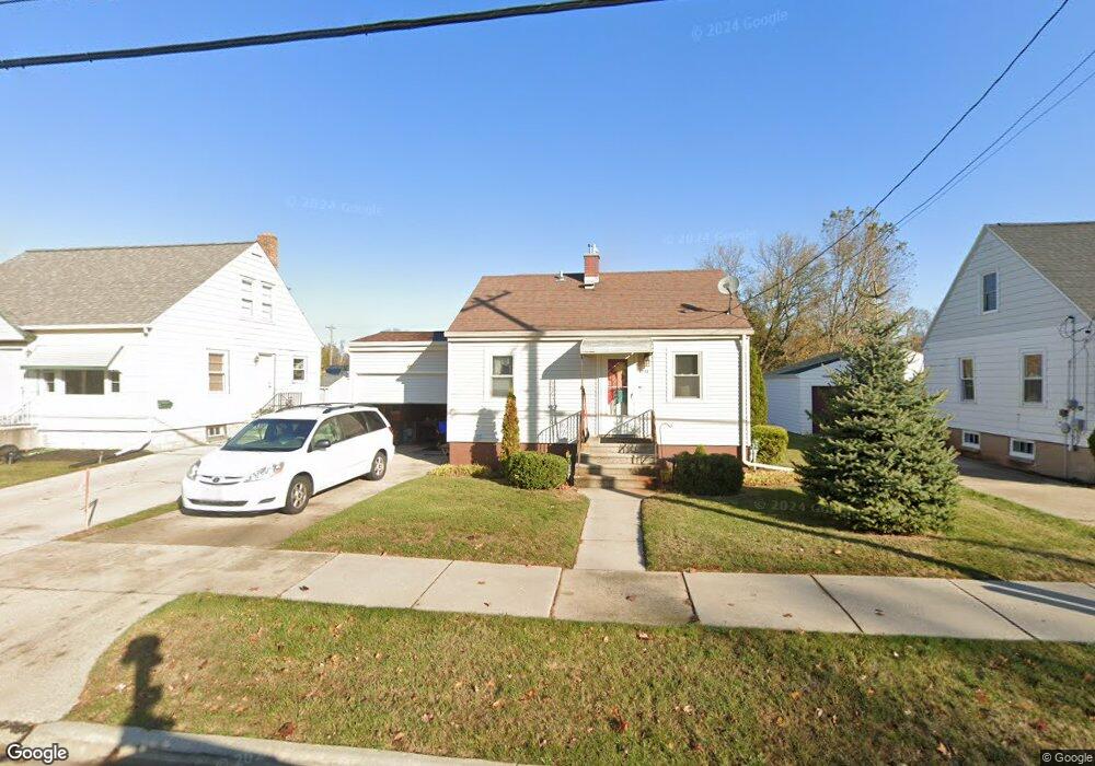 2732 12th St, Two Rivers, WI 54241 - photo 1