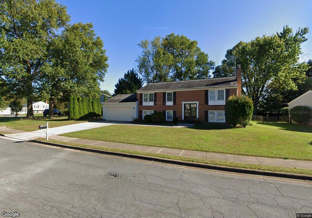 2607 Armada St, Herndon, VA 20171 - photo 1