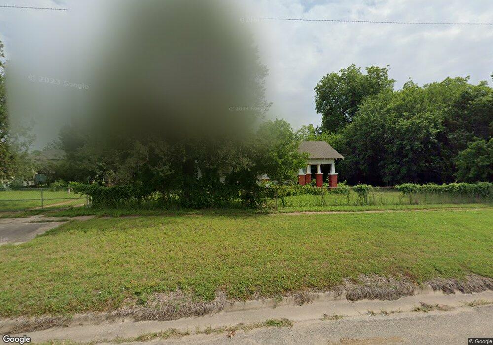 215 W Main St, Duncan, OK 73533 - photo 1