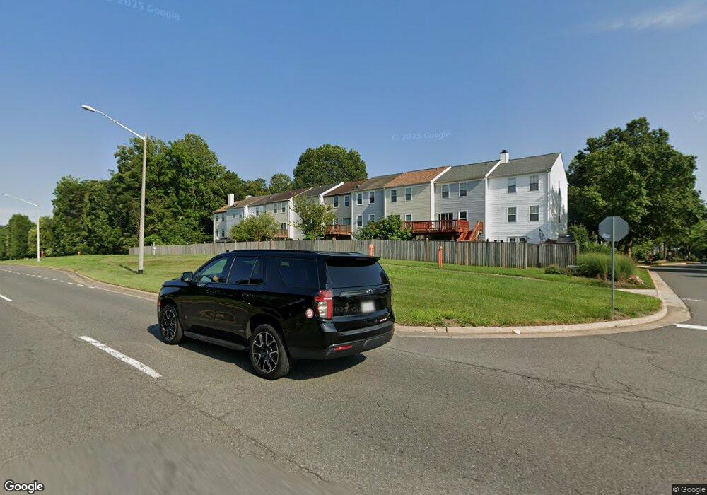 13912 Big Yankee Ln, Centreville, VA 20121 - photo 1