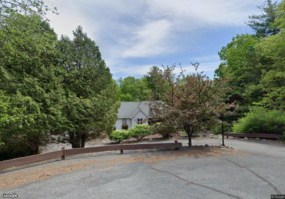 103 Crestview Ct, Dingmans Ferry, PA 18328 - photo 1