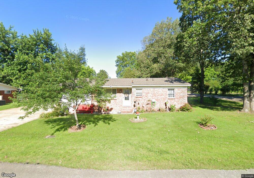 200 Magnolia Dr, Paragould, AR 72450 - photo 1