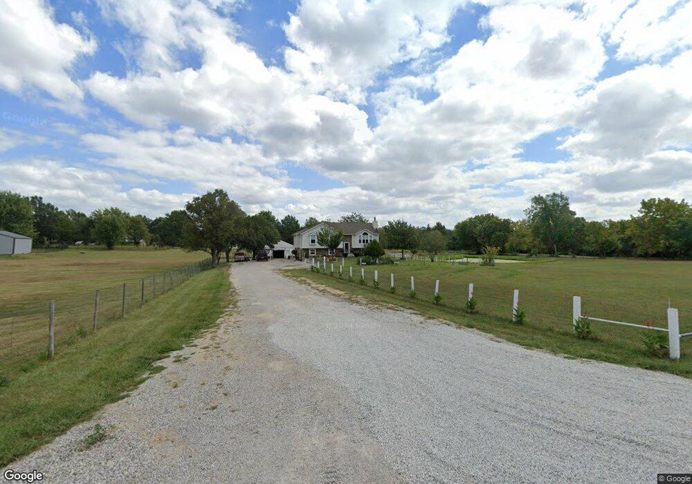 1205 N Jeter Rd, Raymore, MO 64083 - photo 1