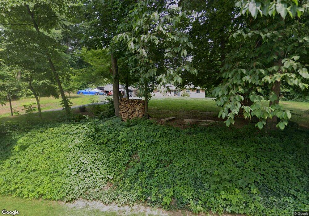 15 Milburn Dr, Bloomfield, CT 06002 - photo 1