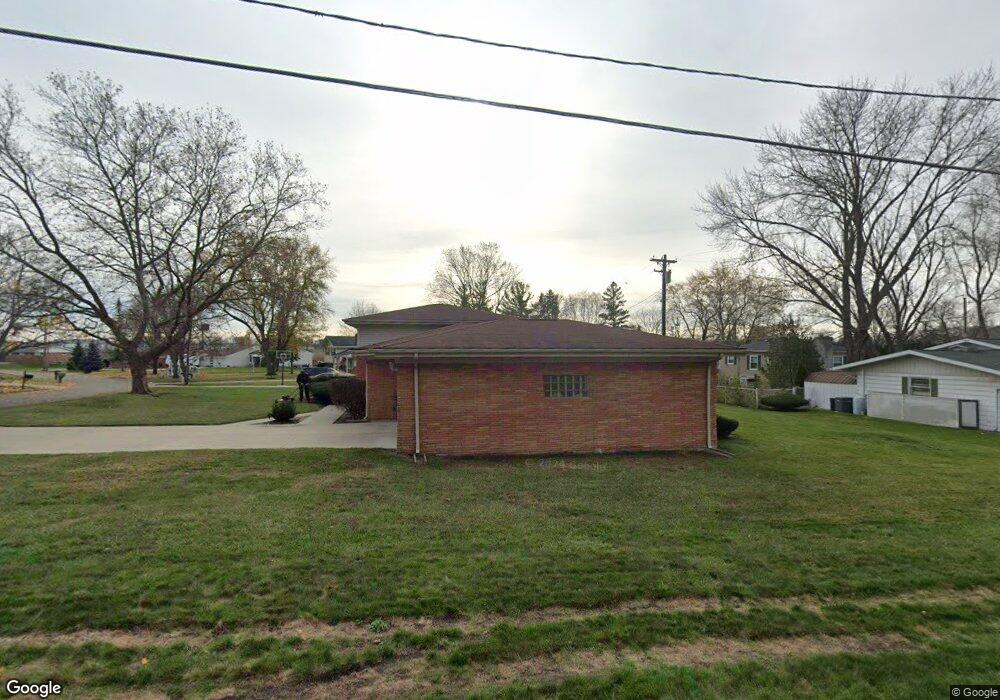 2716 Elmwood St, Port Huron, MI 48060 - photo 1