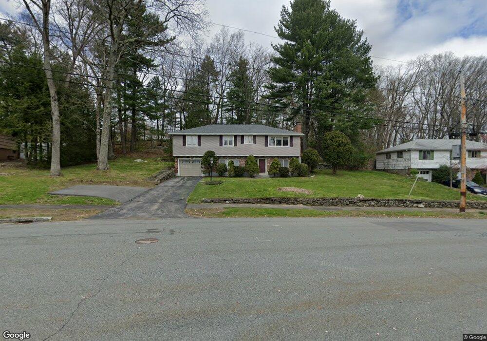 17 Mcadams Rd, Framingham, MA 01701 - photo 1