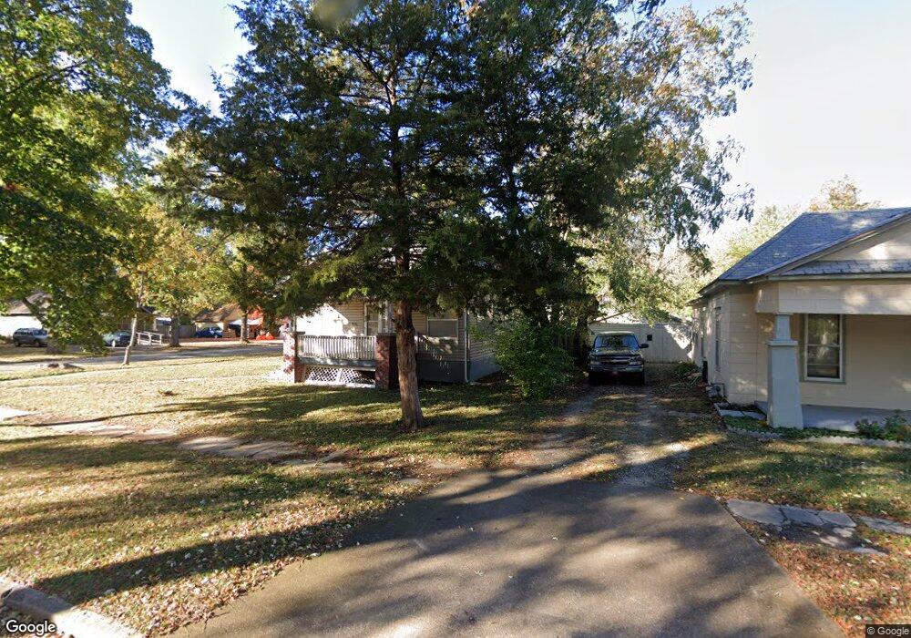 400 N 28th St, Parsons, KS 67357 - photo 1