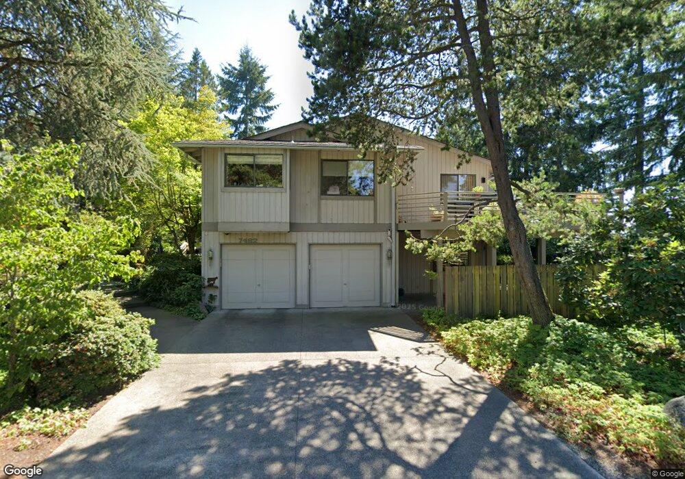 7462 W Mercer Way, Mercer Island, WA 98040 - photo 1