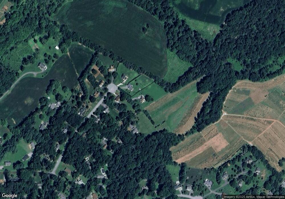 5169 Stone House Village Ct, Sykesville, MD 21784 - photo 1