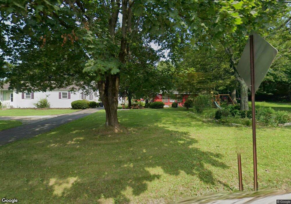 960 Fairyland Rd, Lehighton, PA 18235 - photo 1