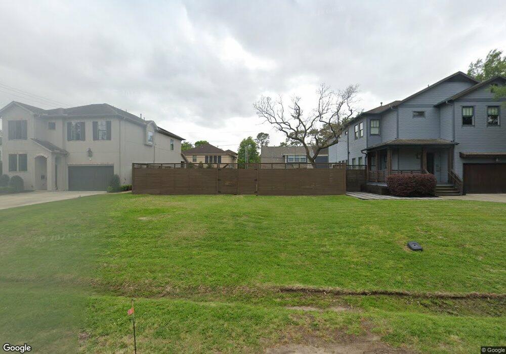 955 W 42nd St, Houston, TX 77018 - photo 1